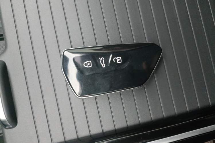 Used Volkswagen ID.6 X 2023 Upgraded Model Ultra-Long Range Version
