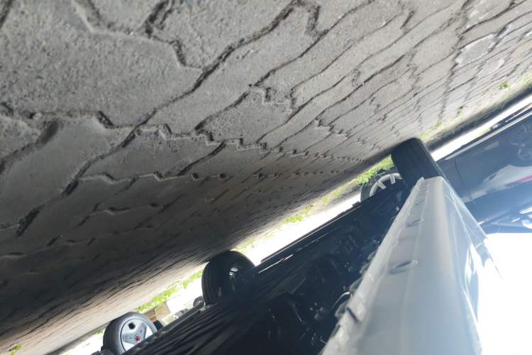 Used Wuling Yangguang 2024 300KM Comfort Version Passenger Van 75kW
