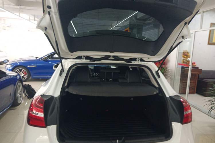 Used Mercedes-Benz GLA 2017 GLA 220 4MATIC Fashion Model
