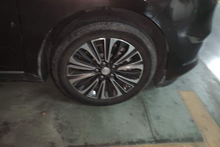 Used Buick GL8 2020 ES Land Cruiser 653T Flagship Model
