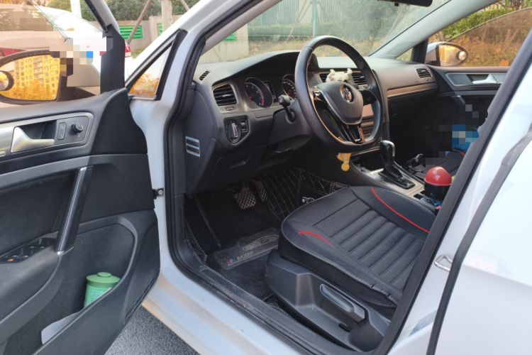 Used Volkswagen Golf 2015 1.4TSI Automatic Comfort Model
