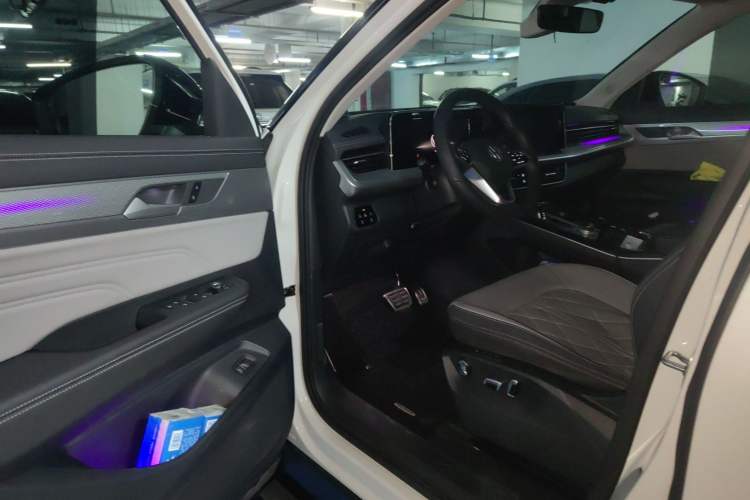 Used Volkswagen Talagon 2023 380TSI Four-Wheel Drive R-Line Cruise Edition
