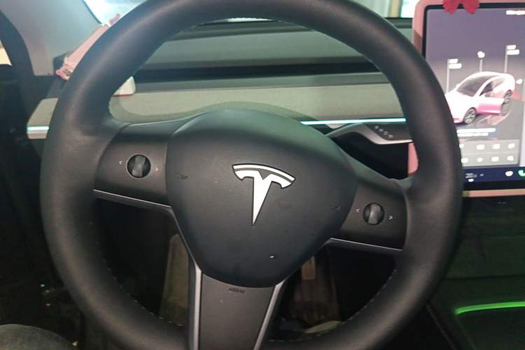 Used Tesla Model Y 2024 Rear-Wheel-Drive Version
