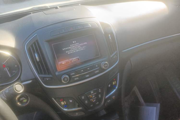 Used Buick Regal 2015 1.6T Elite Tech Model
