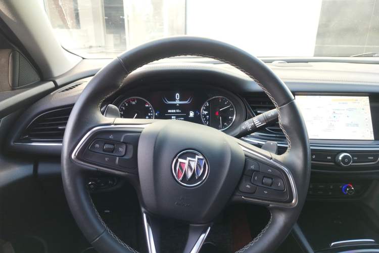 Used Buick Regal 2020 552T Luxury Version
