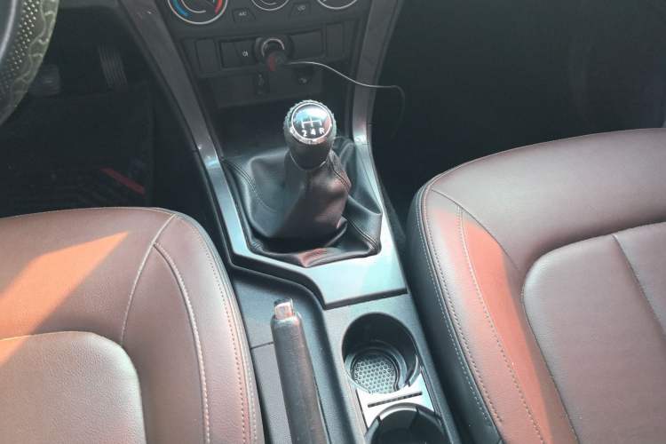 Used Great Wall Wingle 5 2020 2.4L Gasoline Two-Wheel Drive Value Edition Big Double Cab China VI Standard 4K22D4M
