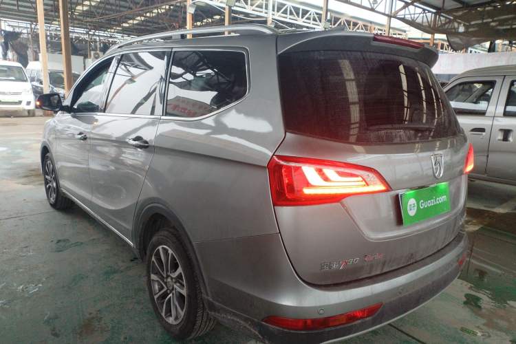 Used Baojun 730 2017 1.5T DCT Flagship Model 7 Seats China V Emission Standard