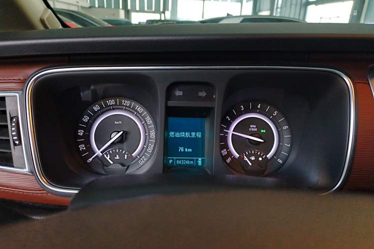 Used Buick GL8 2018 28T Luxury Model China VI Standard