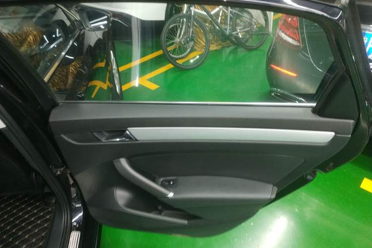 Used Volkswagen Passat 2014 1.8TSI DSG Prestige Edition
