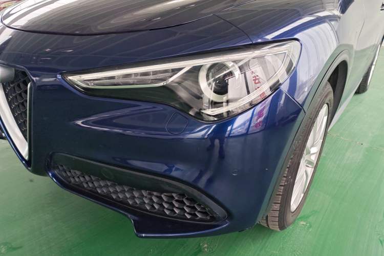 Used Alfa Romeo Stelvio 2017 2.0T 200HP Luxury Edition
