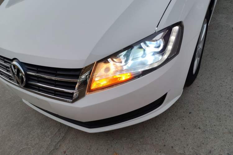 Used Volkswagen Lavida 2013 Revised Classic 1.6L Automatic Fashion Edition
