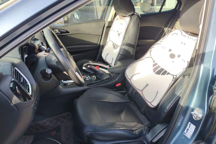 Used Mazda Mazda 3 Axela 2014 Sedan 1.5L Automatic Comfort Model