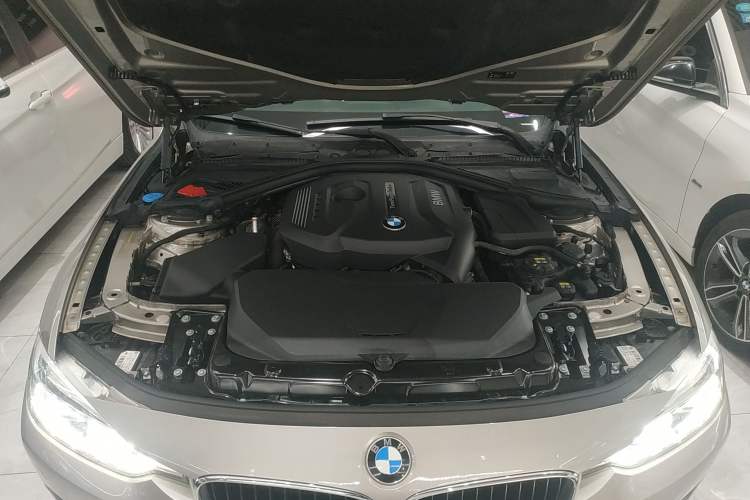 Used BMW 3 Series 2017 320Li Fashion Model
