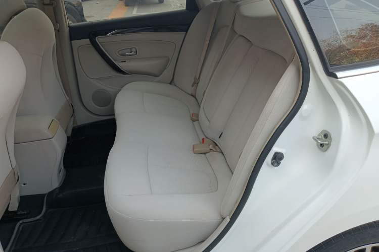 Used Dongfeng Aeolus A60 2016 1.5L Manual Luxury Version