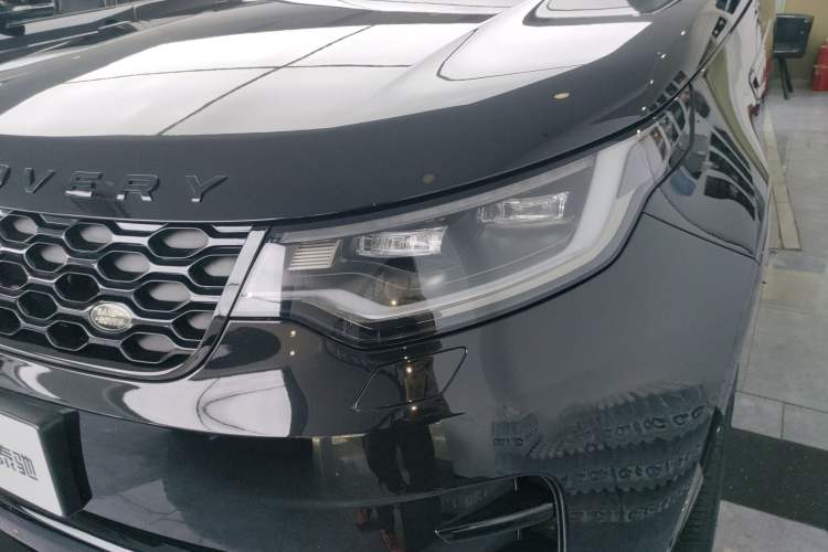 Used Land Rover Discovery 2023 360 PS R-Dynamic S