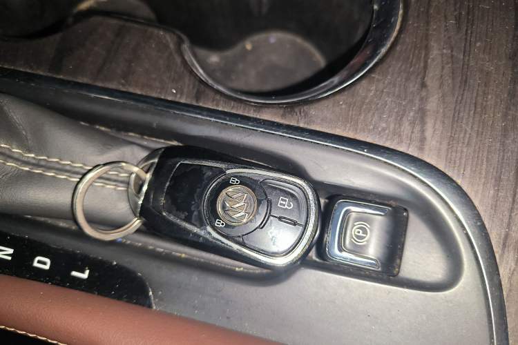 Used Buick Envision 2017 28T Four-Wheel Drive Elite Model
