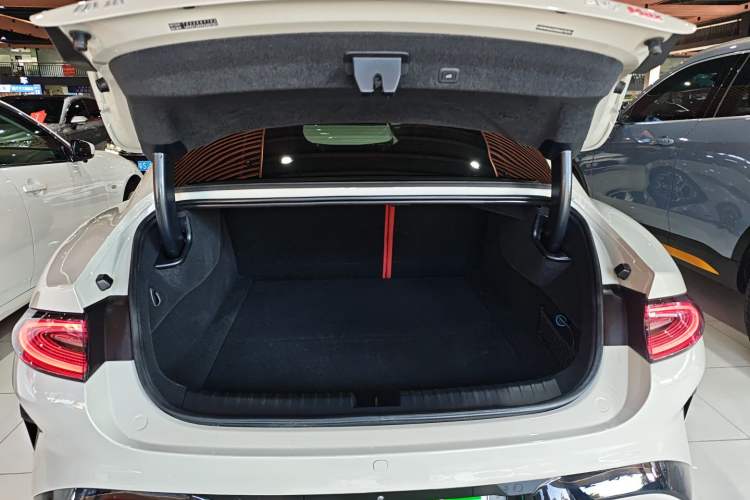 Used  SU7 2024 Four-Wheel Drive Ultra-Long Range Advanced Intelligent Driving Max Edition