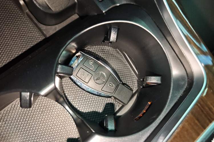 Used Mercedes-Benz GLC 2019 GLC 260 L 4MATIC Dynamic Model