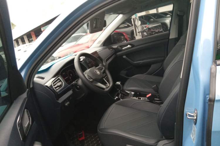 Used Volkswagen Tharu 2025 NewRui 300TSI Prestige Edition