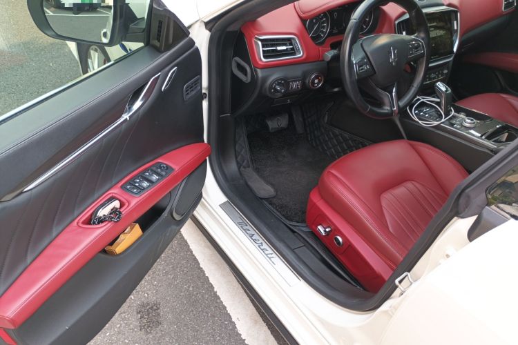 Used Maserati Ghibli 2021 2.0T Sharp Edition
