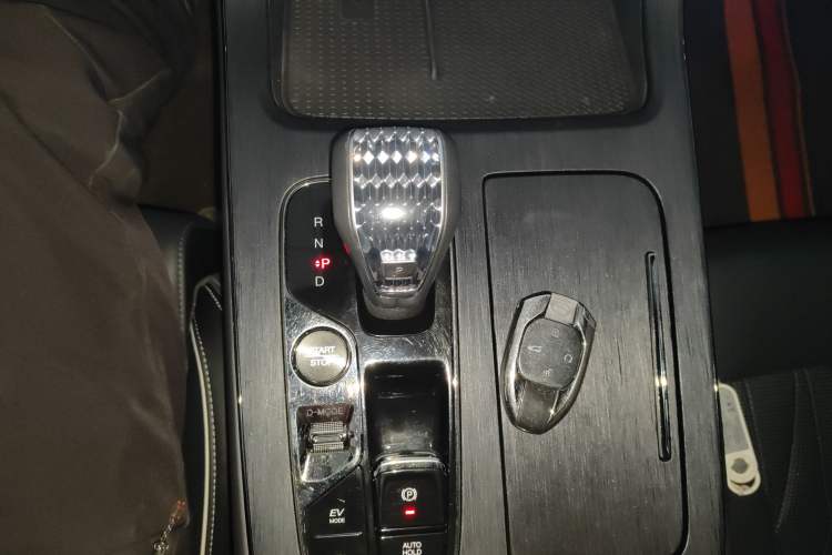 Used GAC Trumpchi GS8 2022 Dual-Engine Series 2.0TM Two-Wheel Drive Prestige Edition (7 Seats)
