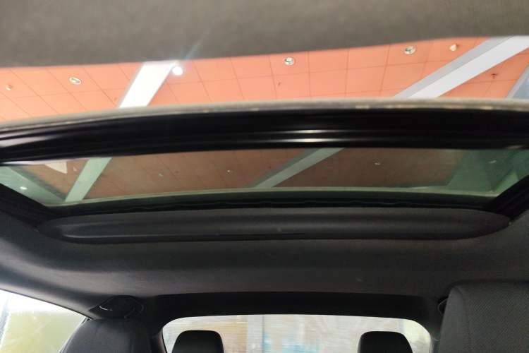 Used Toyota Levin 2019 Dual-Engine 1.8H E-CVT Luxury Edition China VI Standard