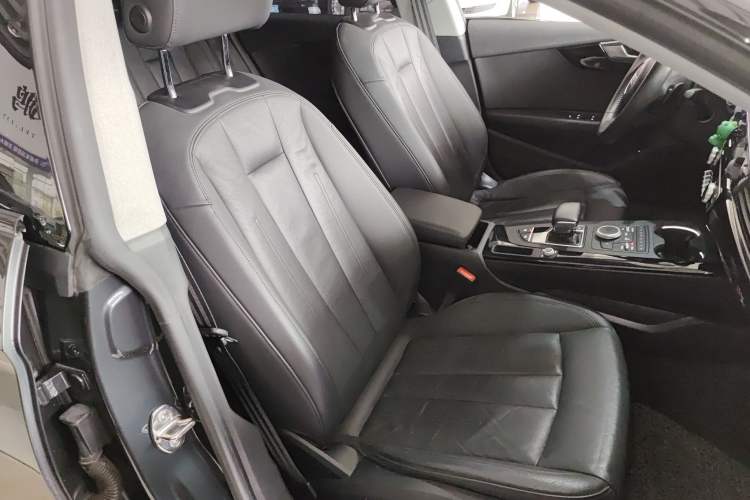 Used Audi A5 2019 Cabriolet 40 TFSI Fashion Edition China V
