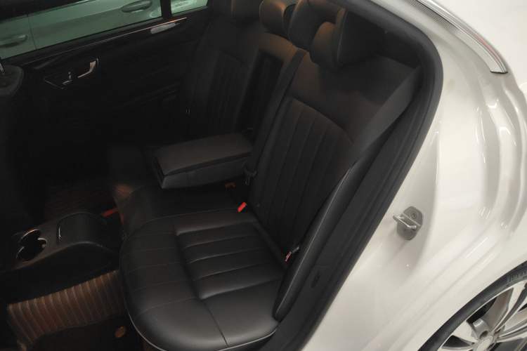 Used Mercedes-Benz E-Class 2015 Restyled E 260 L Sport Edition
