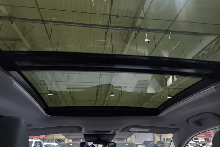 Used Toyota FRONTLANDER 2023 2.0L Smart Electric Hybrid Dual-Engine Deluxe Version
