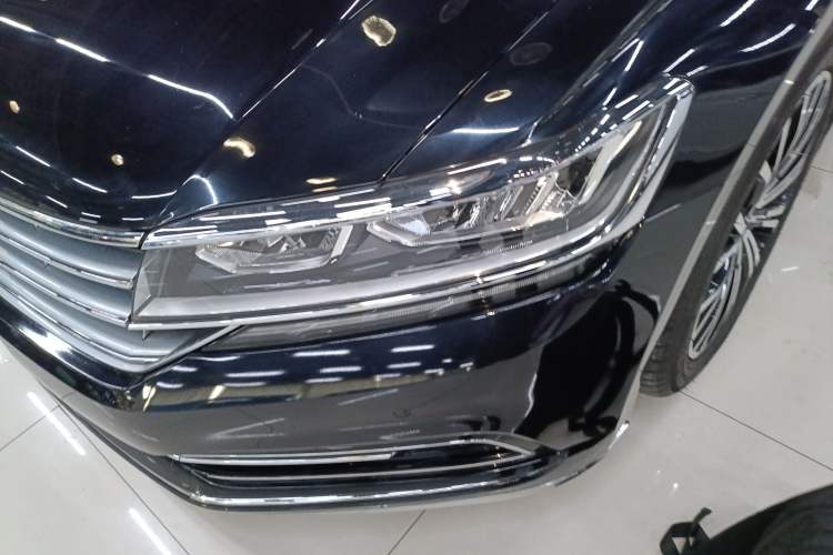 Used Volkswagen Phideon 2018 Revised Version 380TSI Two-Wheel Drive Business Edition