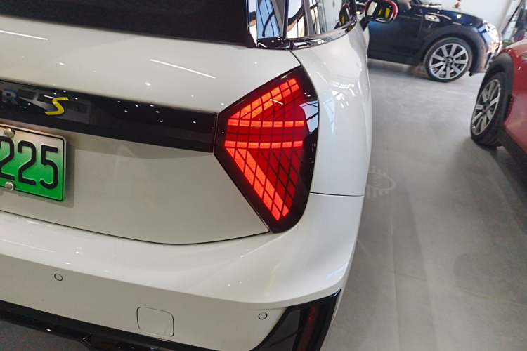 Used  Electric MINI COOPER 2024 452km COOPER SE Racing Driver
