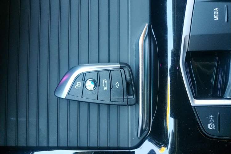 Used BMW iX3 2023 Leading Model
