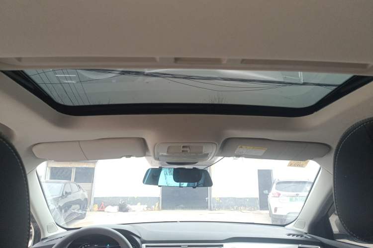 Used Roewe i5 2020 1.5L Automatic 4G Connect Luxury Flagship Edition