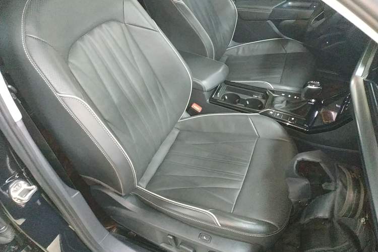 Used Volkswagen Passat 2022 330TSI Starry Luxury Edition