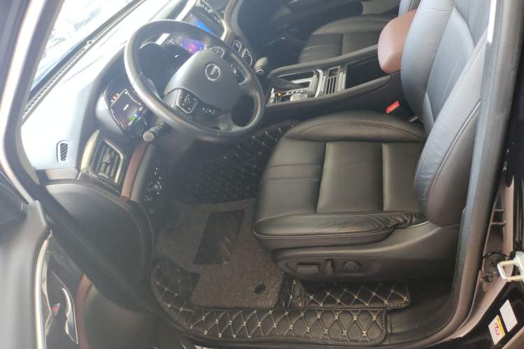 Used GAC Trumpchi GS8 2017 320T Two-Wheel Drive Luxury Edition (7 Seats)
