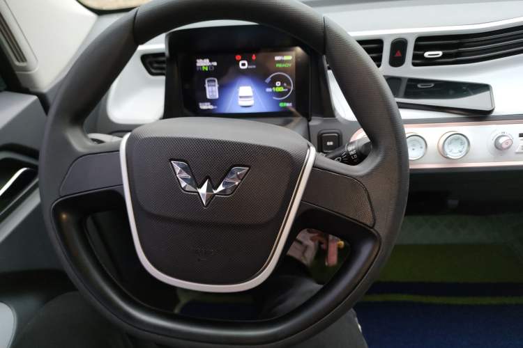 Used Wuling Hongguang MINIEV 2021 Macaron Premium Model – Lithium-NMC