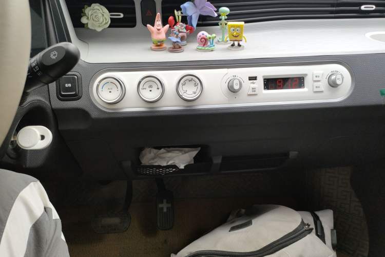 Used Wuling Hongguang MINIEV 2022 Macaron Premium Model – Lithium Iron Phosphate
