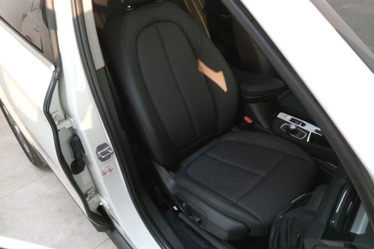 Used BMW X1 2019 sDrive20Li Leading Model
