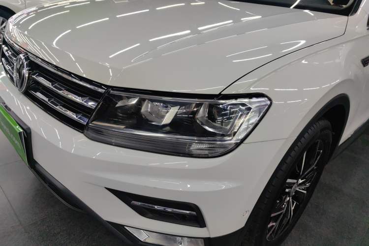 Used Volkswagen Tiguan L 2019 Revised 330TSI Automatic Two-Wheel Drive Smart & Luxury Edition China VI Standard