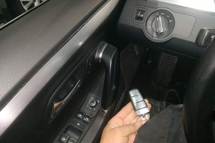 Used Volkswagen FAW-Volkswagen CC 2016 1.8TSI Prestige Model
