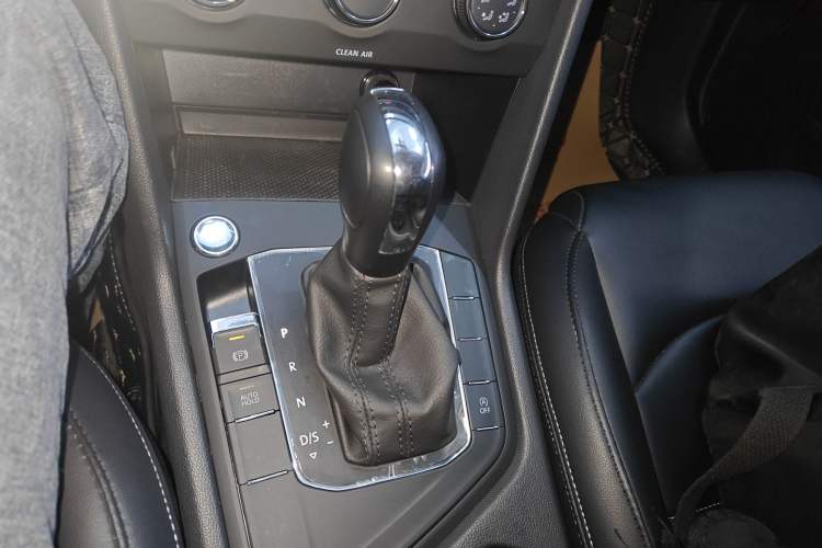 Used Volkswagen Tharu 2022 280TSI Two-Wheel Drive Trend Edition
