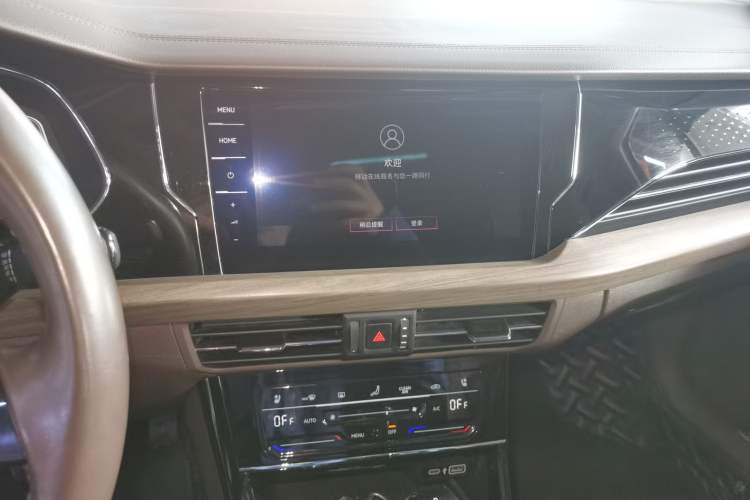 Used Volkswagen Passat 2020 Revised Version 330TSI Luxury Edition China VI Standard
