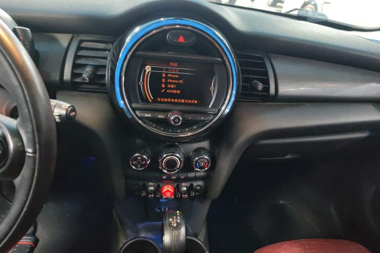 Used  MINI 2016 1.5T COOPER Five-Door Edition
