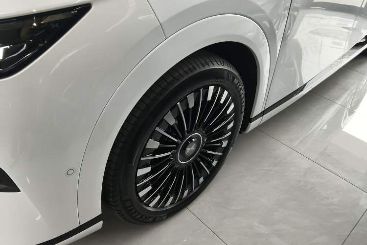 Used XPeng X9 2025 740 Ultra-Long Range Max
