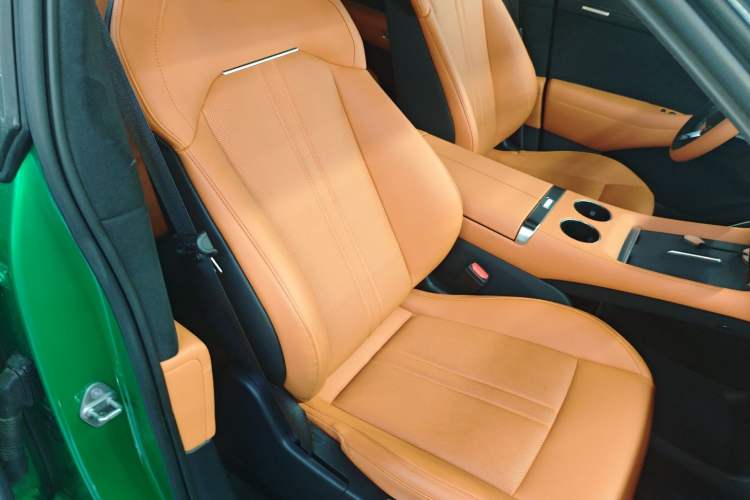 Used  YU7 2025 Ultra-Long Range High-Performance All-Wheel-Drive Max Edition