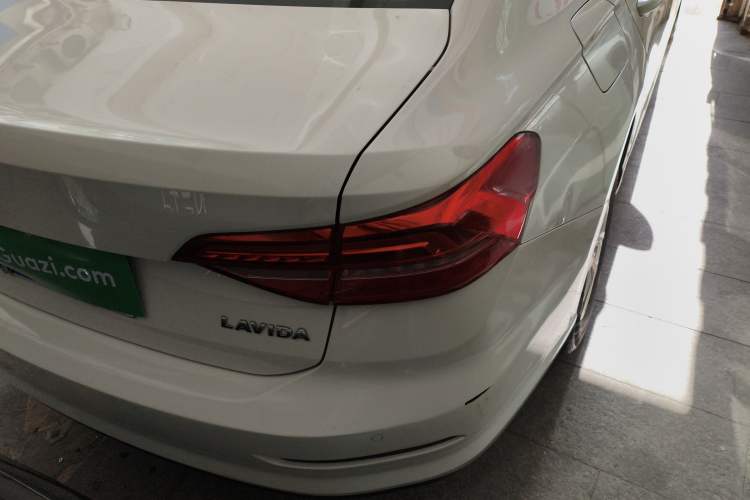 Used Volkswagen Lavida 2019 1.5L Automatic Fashion Edition China VI
