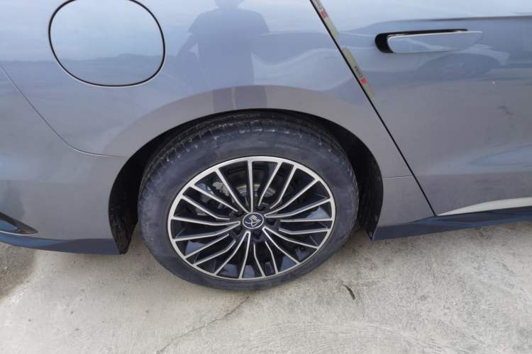 Used BYD Han 2022 DM-i 121KM Luxury Model
