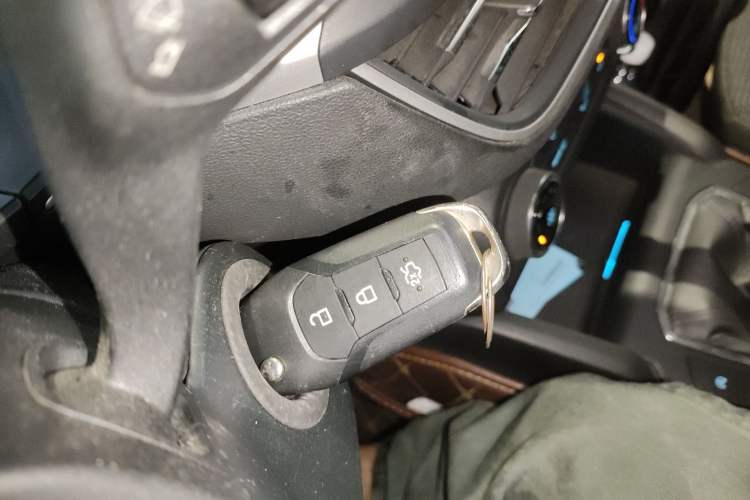 Used Ford Focus 2019 Hatchback 1.5L Manual FENGYUE Model China V Standard
