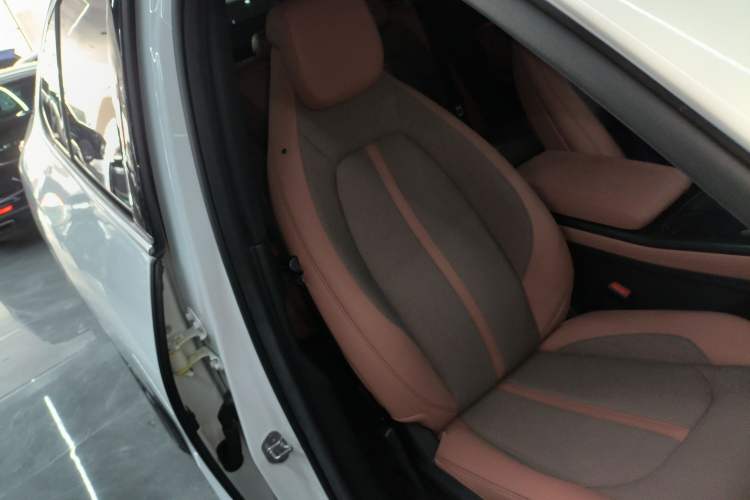 Used Nio EC6 2020 605 km Sport Edition
