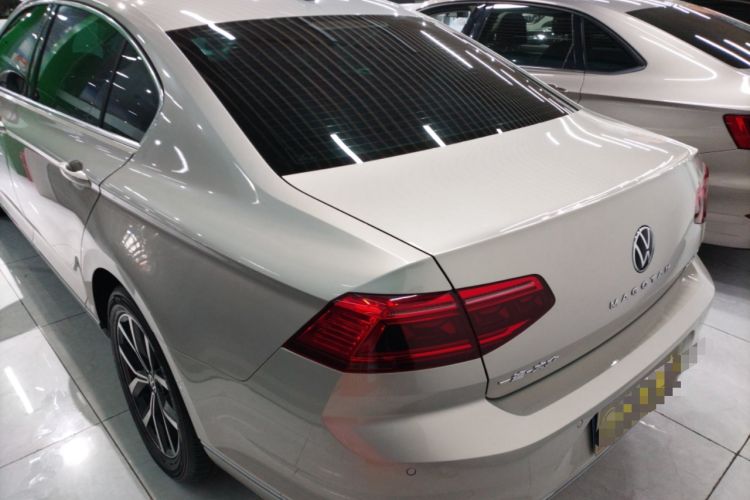 Used Volkswagen Magotan 2020 330TSI DSG Leading Model
